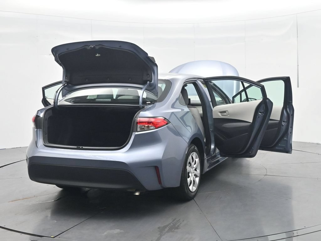 Used 2025 Toyota Corolla LE w/ Convenience Package FWD image 53