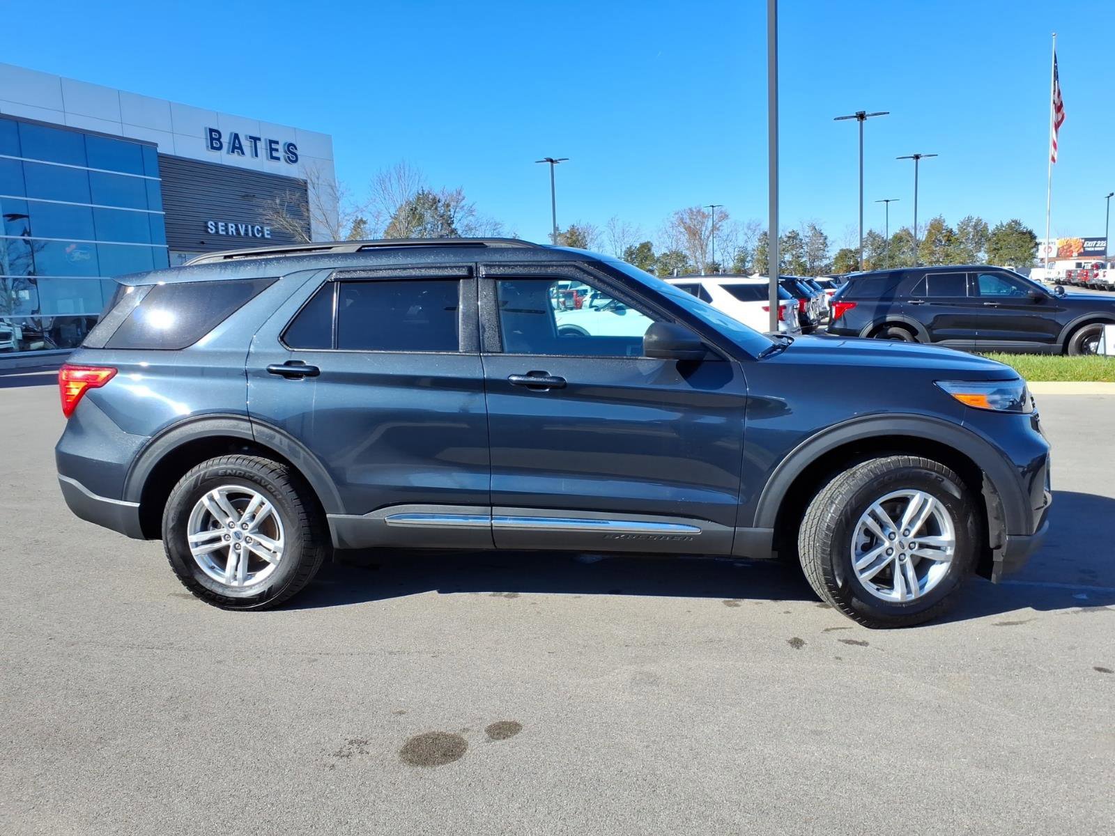 Certified 2023 Ford Explorer XLT w/ Class IV Trailer Tow Package image 6