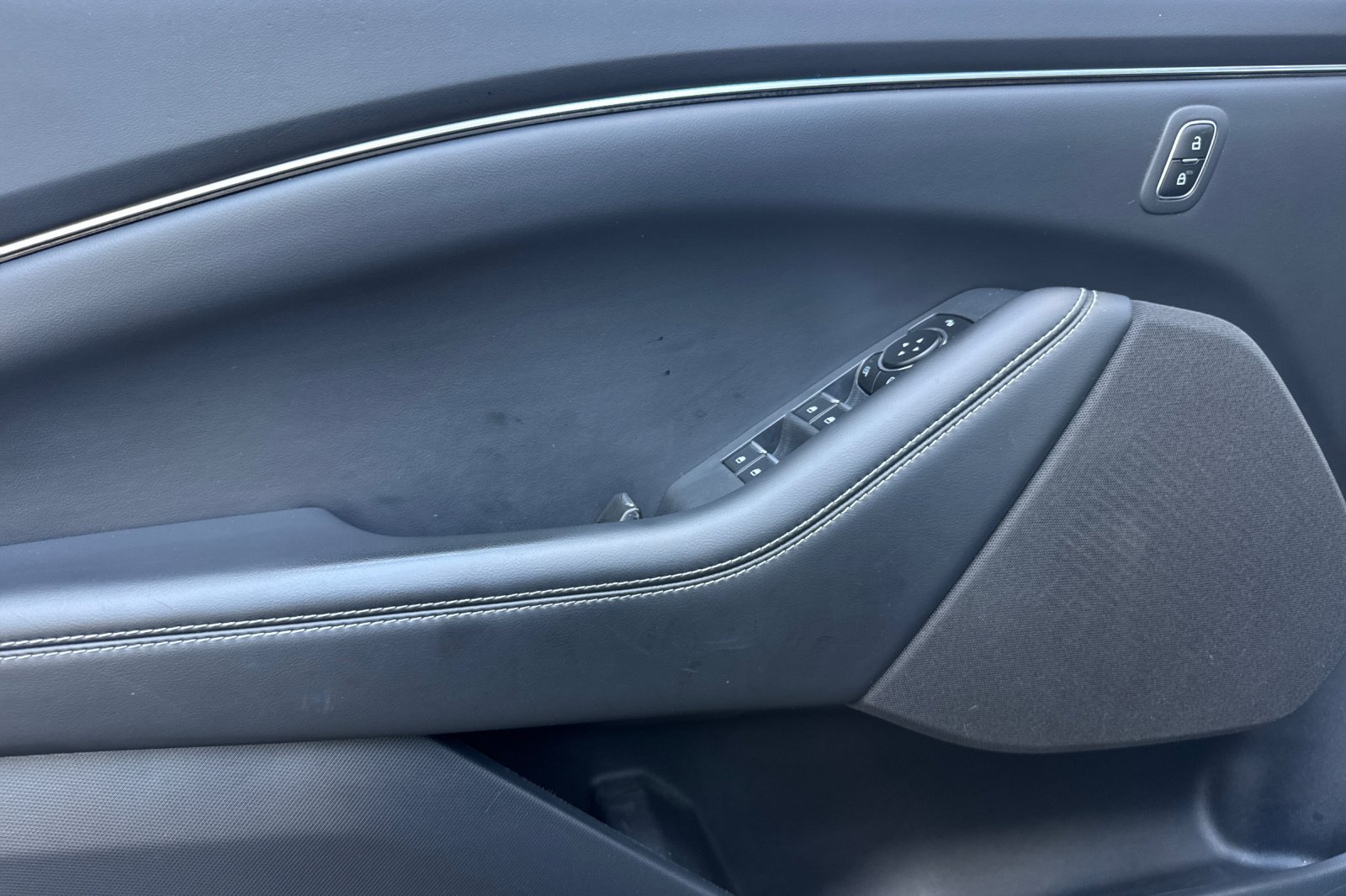 Certified 2024 Ford Mustang Mach-E Select RWD image 10