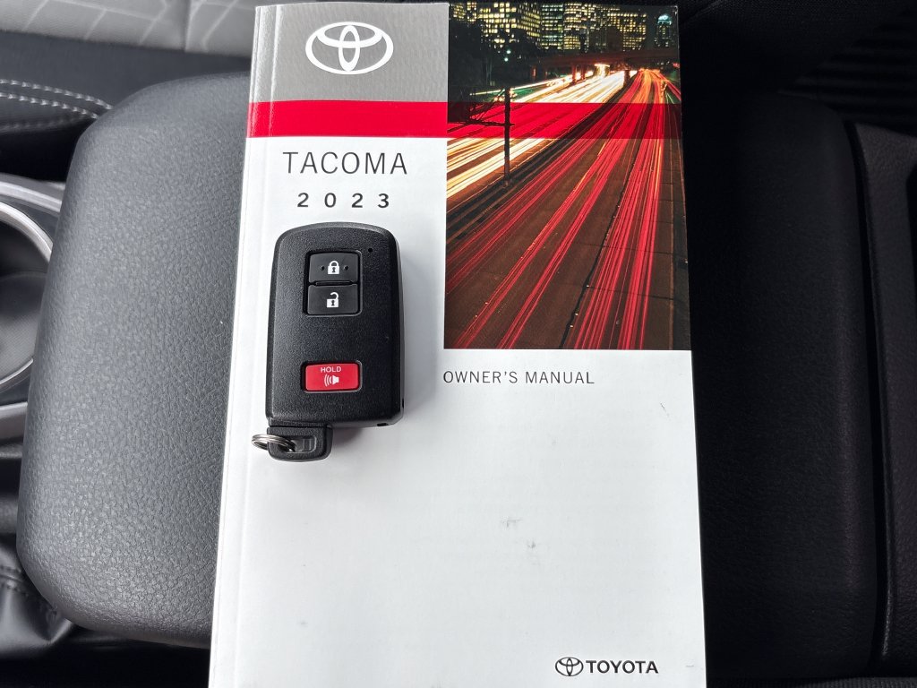 Used 2023 Toyota Tacoma 4x4 Double Cab image 18