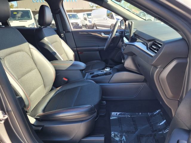 Certified 2024 Ford Escape ST-Line w/ Tech Pack #1 image 18