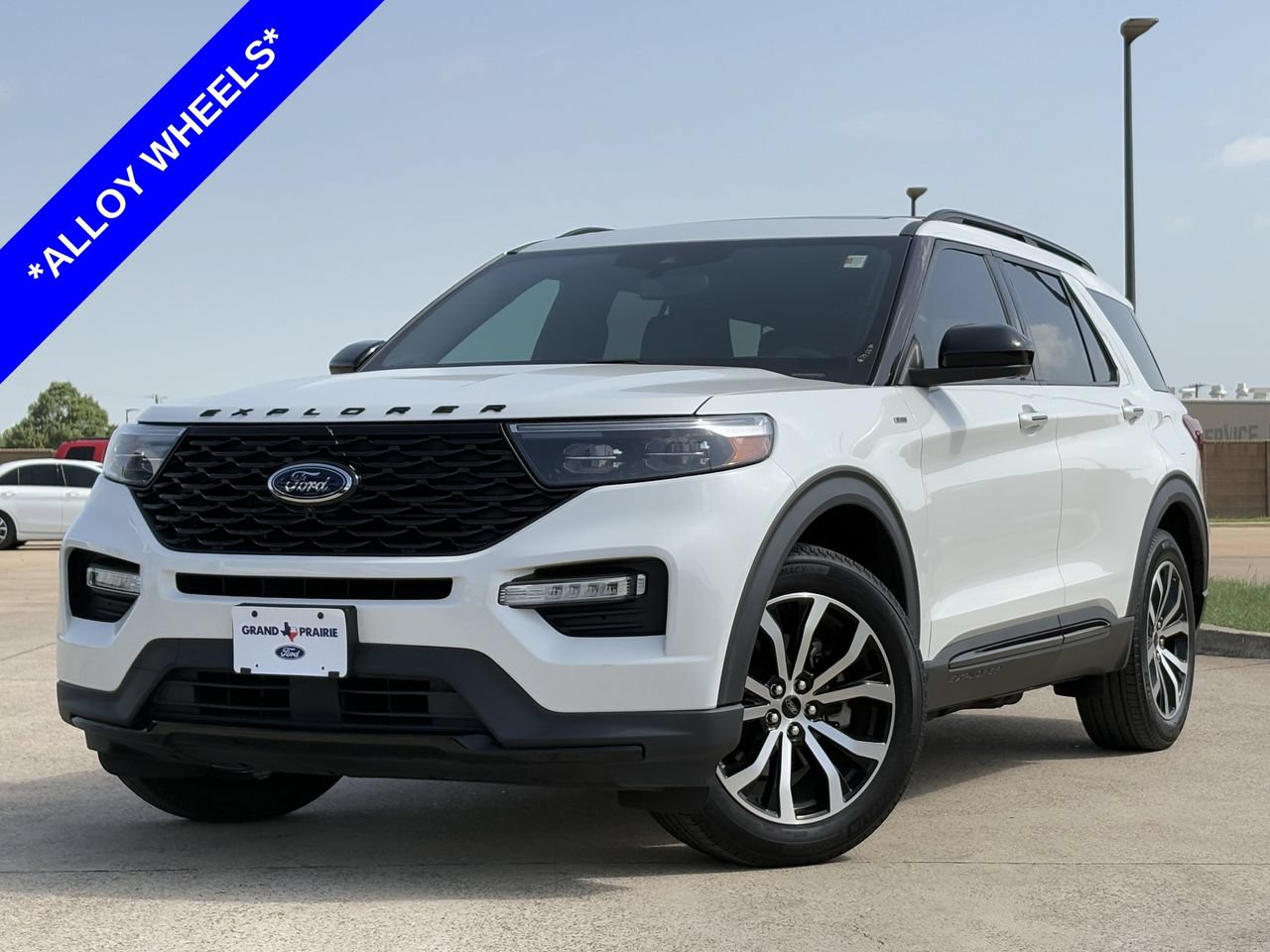 Certified 2023 Ford Explorer ST-Line w/ Class IV Trailer Tow Package