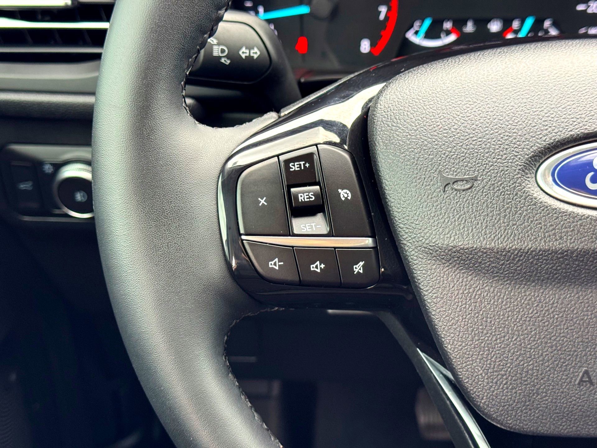 Certified 2021 Ford Escape SEL AWD/4WD image 20