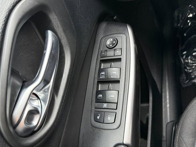 Used 2020 Jeep Cherokee Latitude image 7