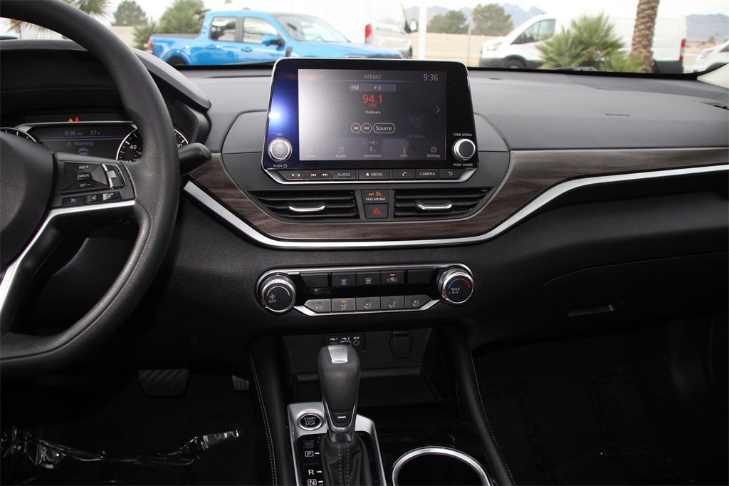 Used 2023 Nissan Altima 2.5 SV image 16