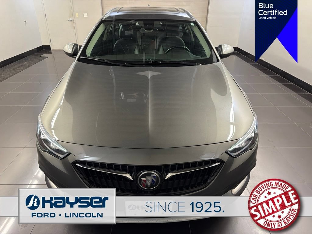 Used 2018 Buick Regal Essence w/ Driver Confidence Package #1 AWD/4WD image 2