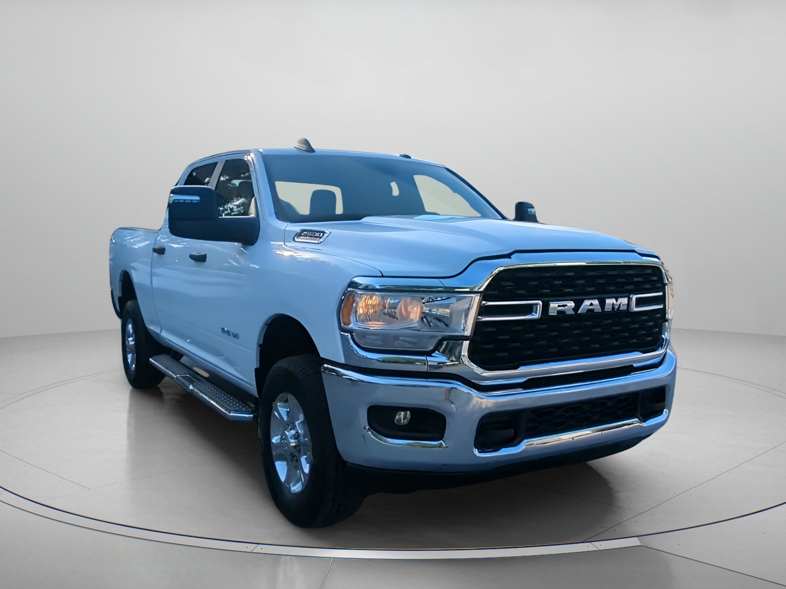 Used 2024 RAM 2500 Big Horn AWD/4WD image 4