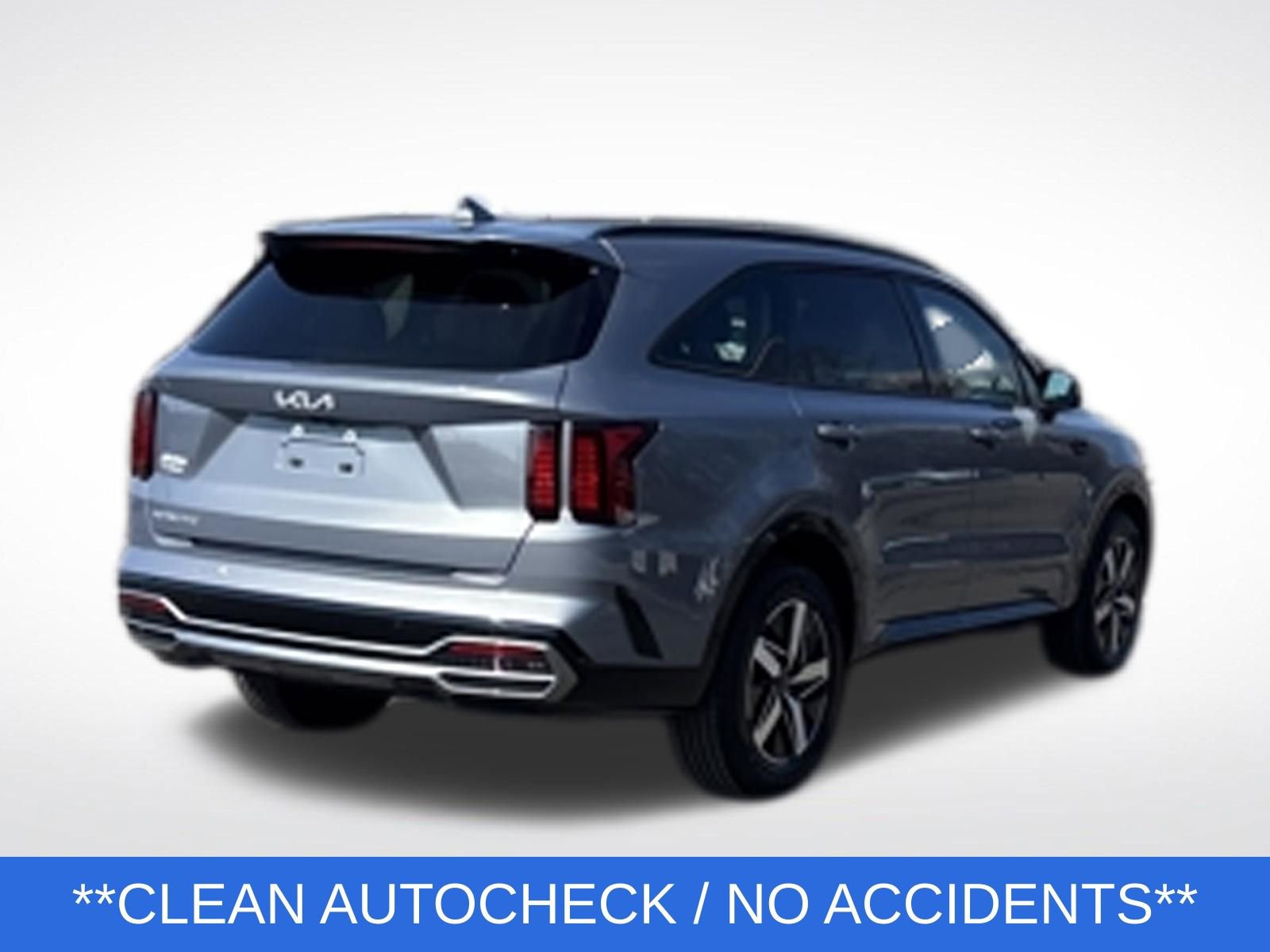 Used 2023 Kia Sorento S FWD image 4