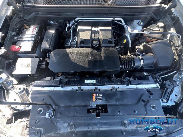 Used 2024 Chevrolet Colorado ZR2 w/ Technology Package AWD/4WD image 9