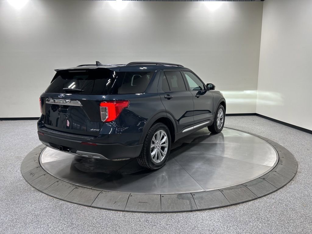 Certified 2024 Ford Explorer XLT w/ Equipment Group 202A image 5