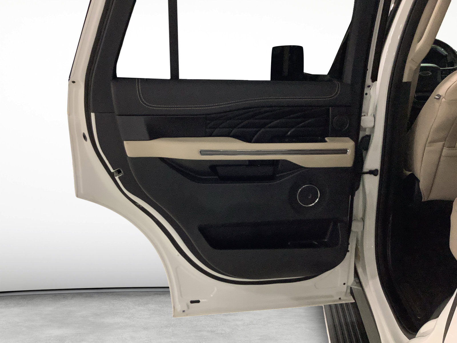 Certified 2023 Ford Expedition Platinum RWD image 19
