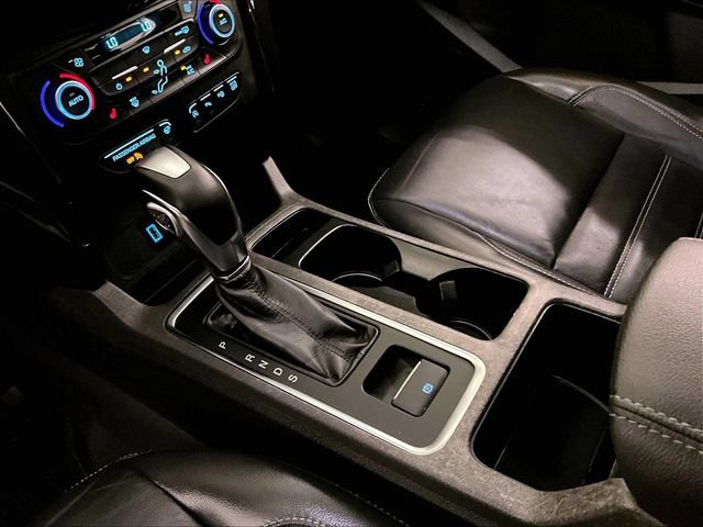 Certified 2019 Ford Escape Titanium AWD/4WD image 16