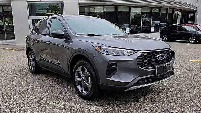 Certified 2025 Ford Escape ST-Line w/ Tech Pack #1 AWD/4WD image 2