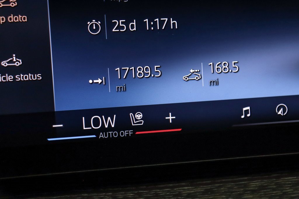 Used 2025 BMW 430i Convertible w/ Premium Package image 21