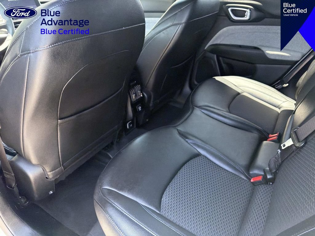 Used 2024 Jeep Compass Latitude AWD/4WD image 11