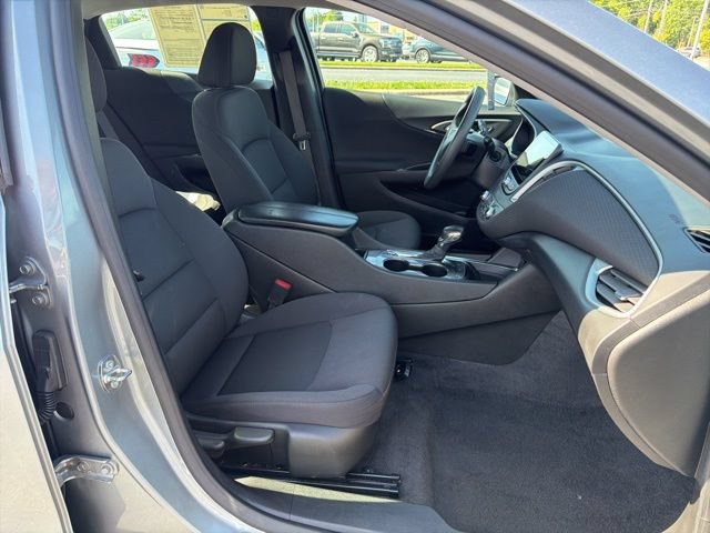 Used 2024 Chevrolet Malibu LT FWD image 17
