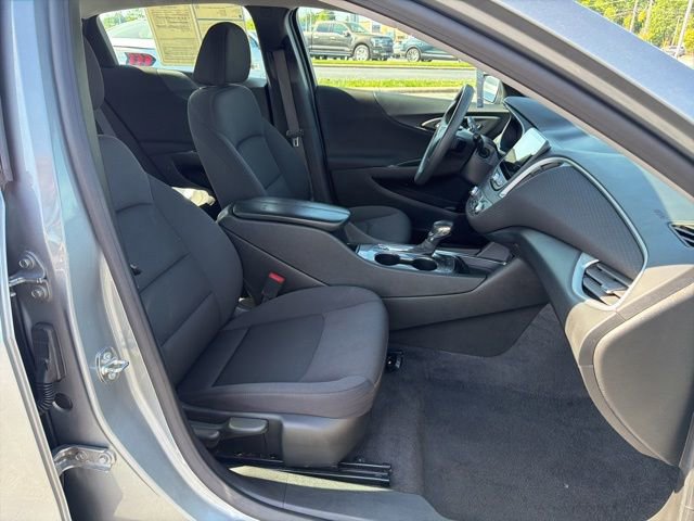 Used 2024 Chevrolet Malibu LT image 17