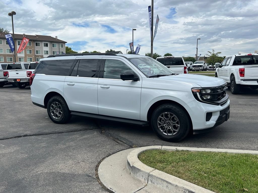 Certified 2025 Ford Expedition Platinum AWD/4WD image 6