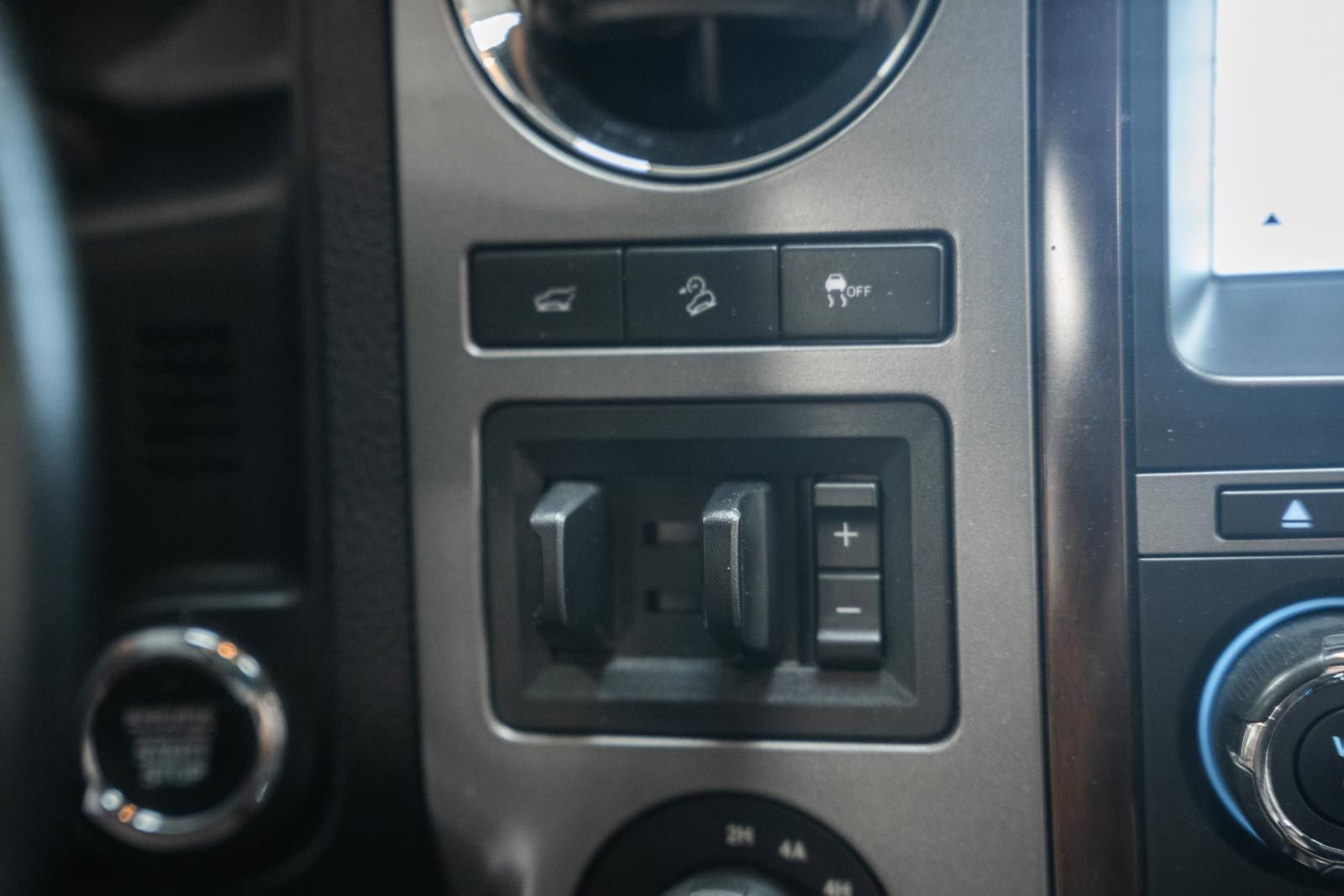 Certified 2017 Ford Expedition EL Platinum AWD/4WD image 35