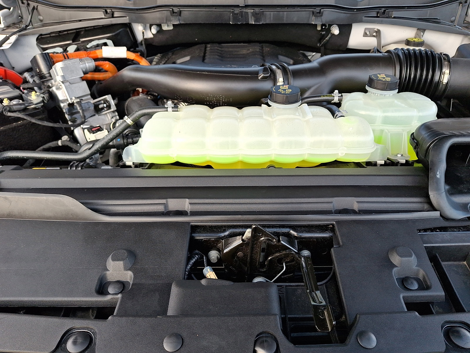 Certified 2024 Ford F150 XLT w/ Equipment Group 302A MID image 29