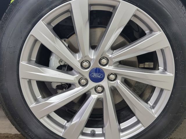 Certified 2022 Ford Escape Titanium w/ Titanium Elite Package AWD/4WD image 10