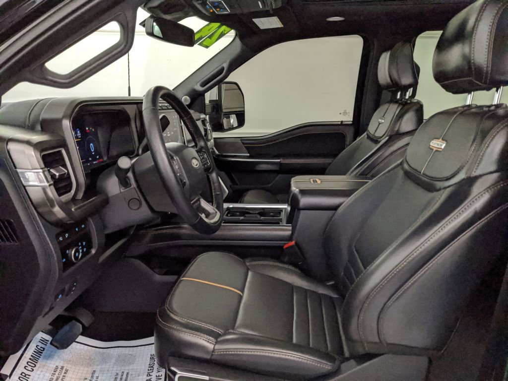 Certified 2024 Ford F250 Platinum image 24