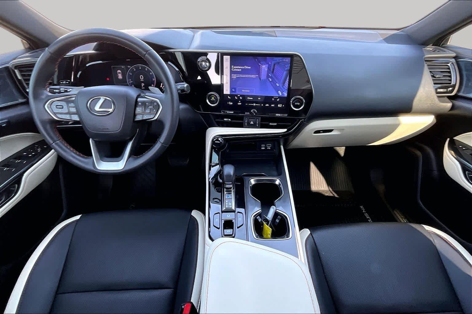 Used 2024 Lexus NX 250 FWD w/ Towing Package (2000 Lbs) image 14