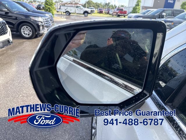 Used 2021 GMC Yukon Denali AWD/4WD image 9