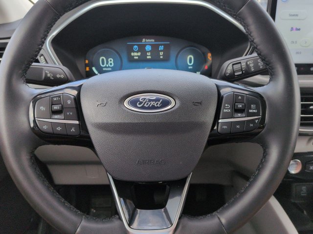 Certified 2023 Ford Escape Platinum AWD/4WD image 28