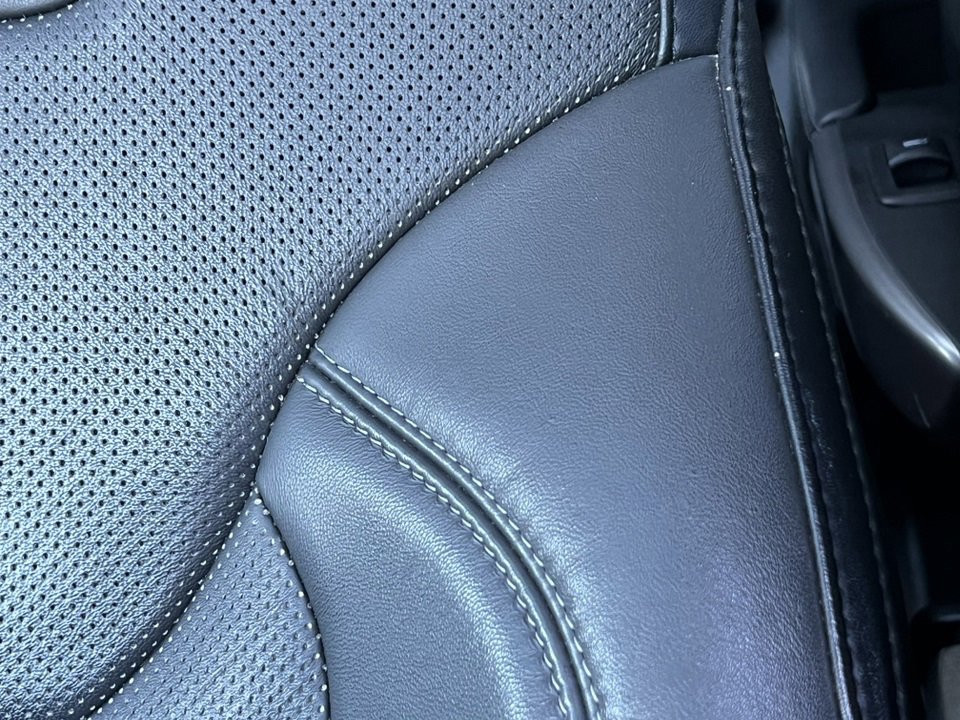 Used 2021 Jeep Cherokee Limited image 19