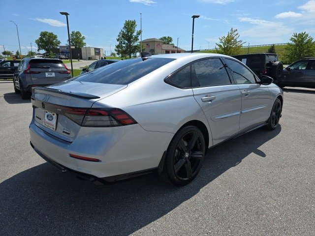 Used 2023 Honda Accord Sport image 4
