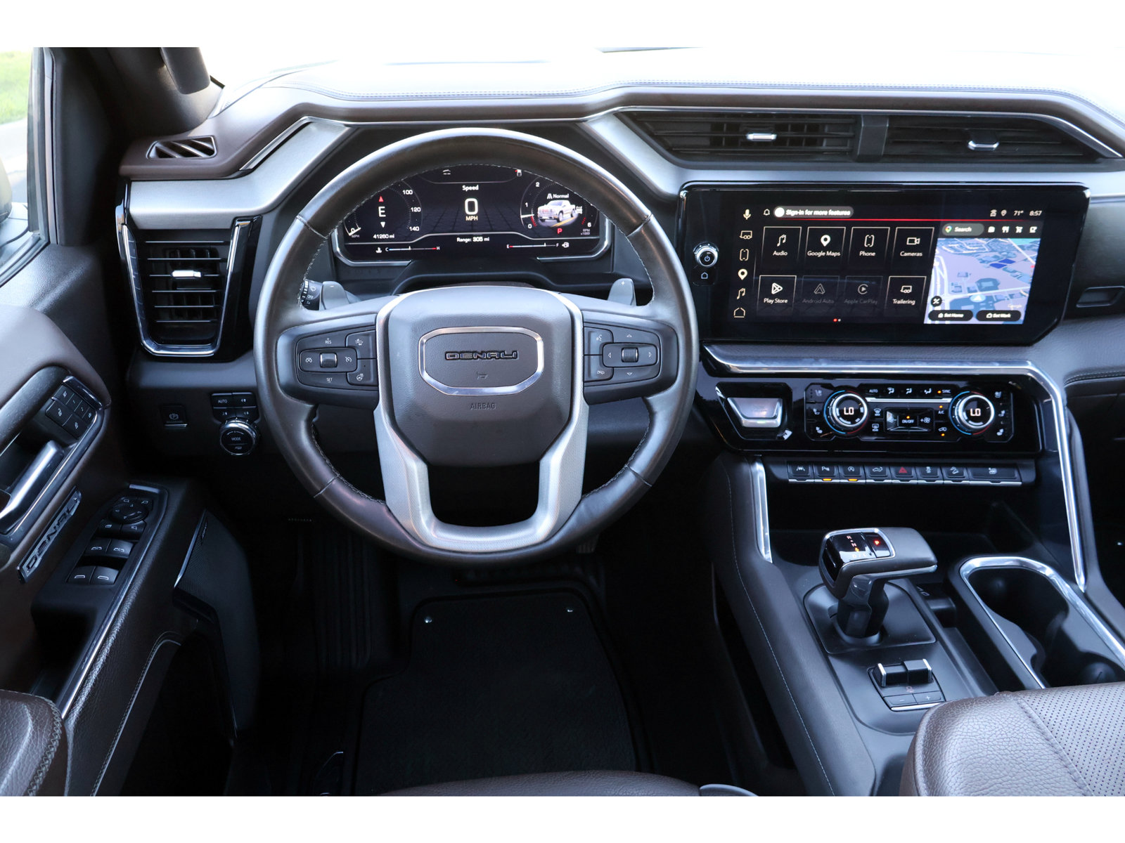 Used 2024 GMC Sierra 1500 Denali w/ Technology Package AWD/4WD image 4