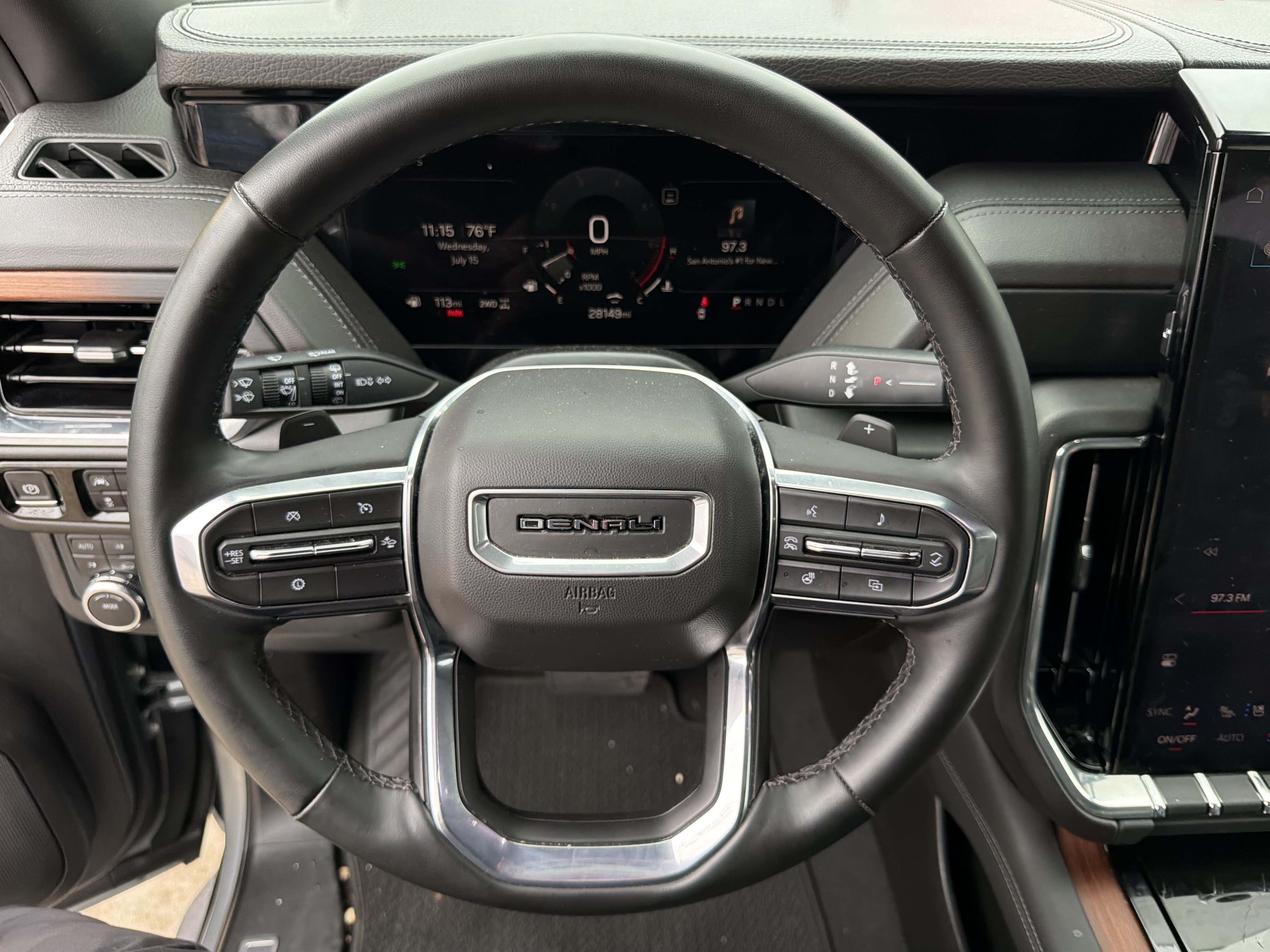 Used 2025 GMC Yukon Denali AWD/4WD image 20