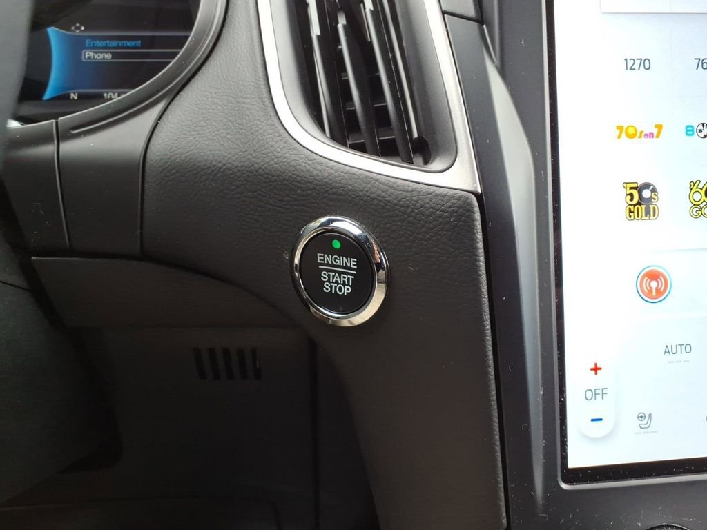 Certified 2023 Ford Edge SEL w/ Convenience Package AWD/4WD image 24