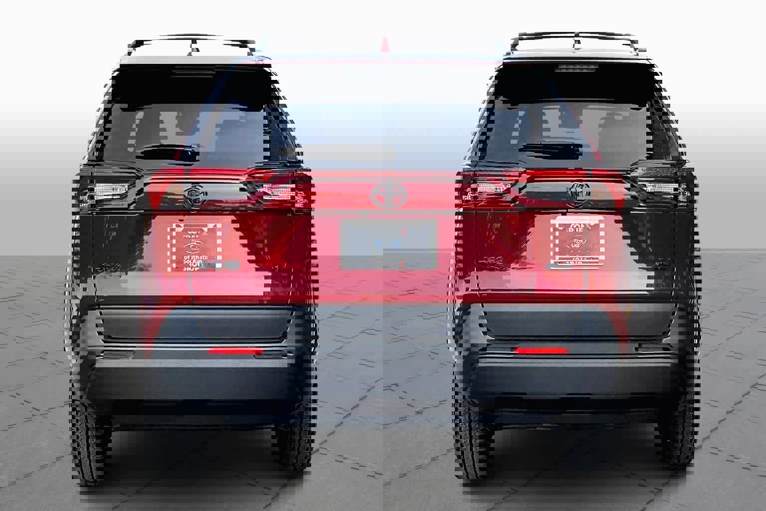 Used 2025 Toyota RAV4 XLE Premium image 2