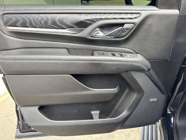 Used 2023 GMC Yukon Denali w/ Denali Reserve Package RWD image 18