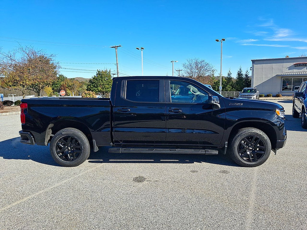 Used 2024 Chevrolet Silverado 1500 RST AWD/4WD image 26