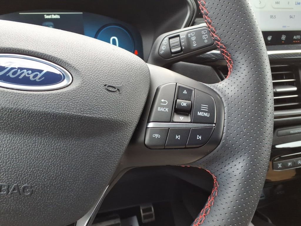 Certified 2023 Ford Escape ST-Line Elite AWD/4WD image 17