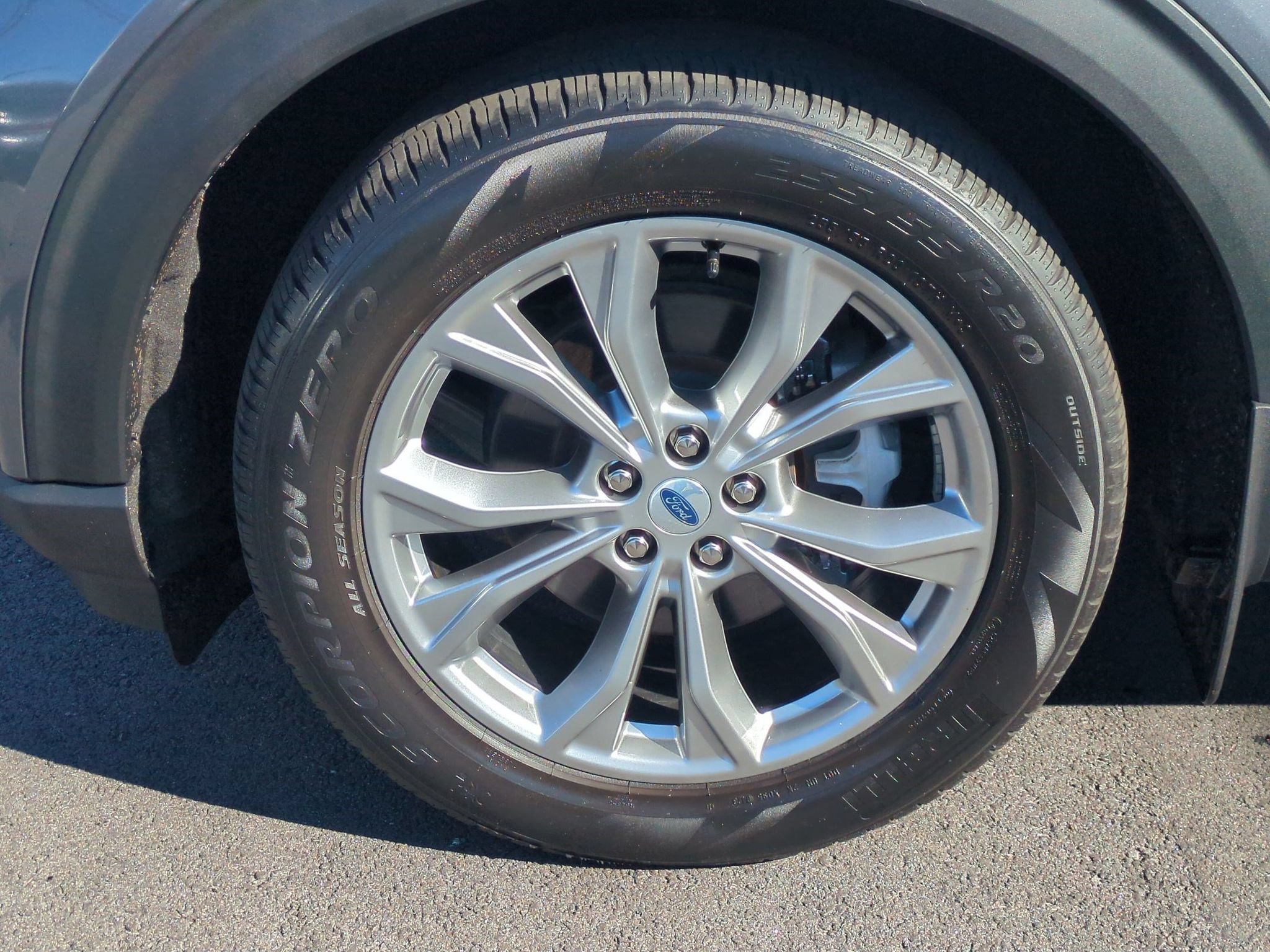 Certified 2023 Ford Explorer XLT w/ Equipment Group 202A RWD image 28