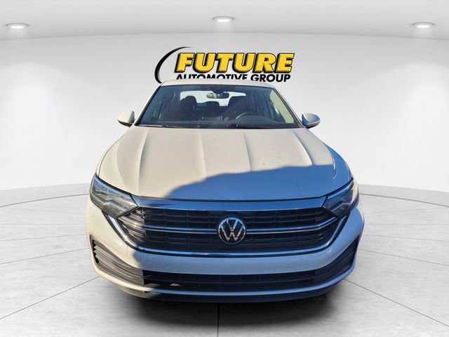 Used 2024 Volkswagen Jetta S image 4