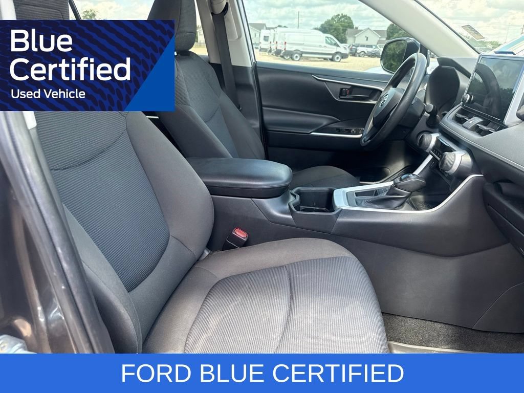Used 2023 Toyota RAV4 LE FWD image 7