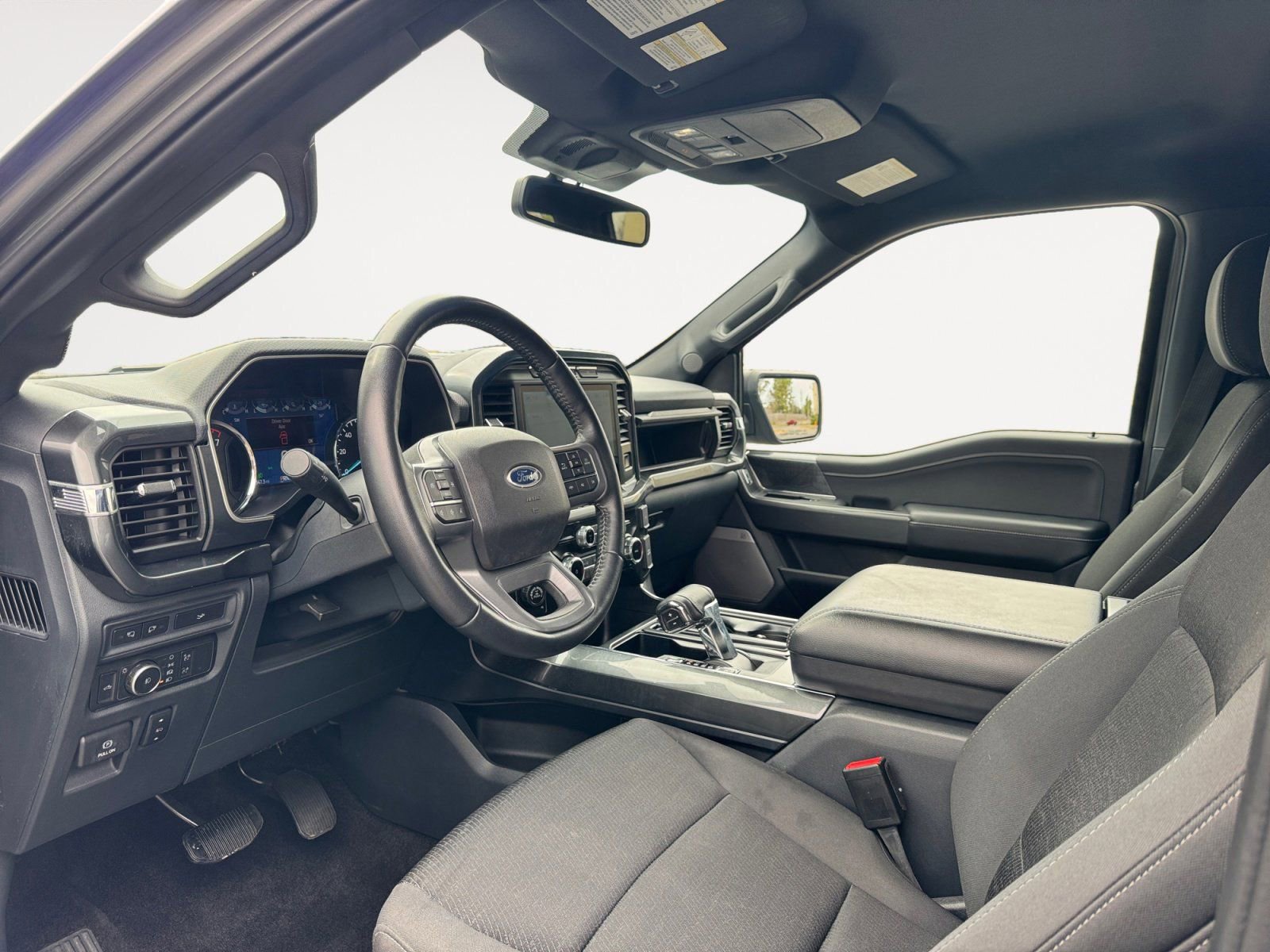 Certified 2022 Ford F150 XLT w/ Equipment Group 302A High image 9