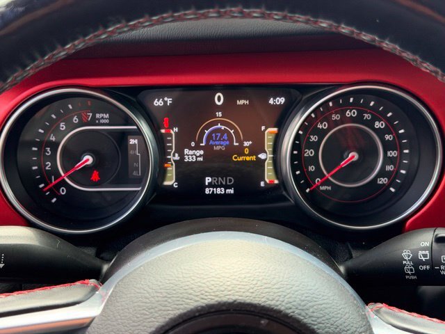 Used 2021 Jeep Wrangler Unlimited Rubicon AWD/4WD image 10
