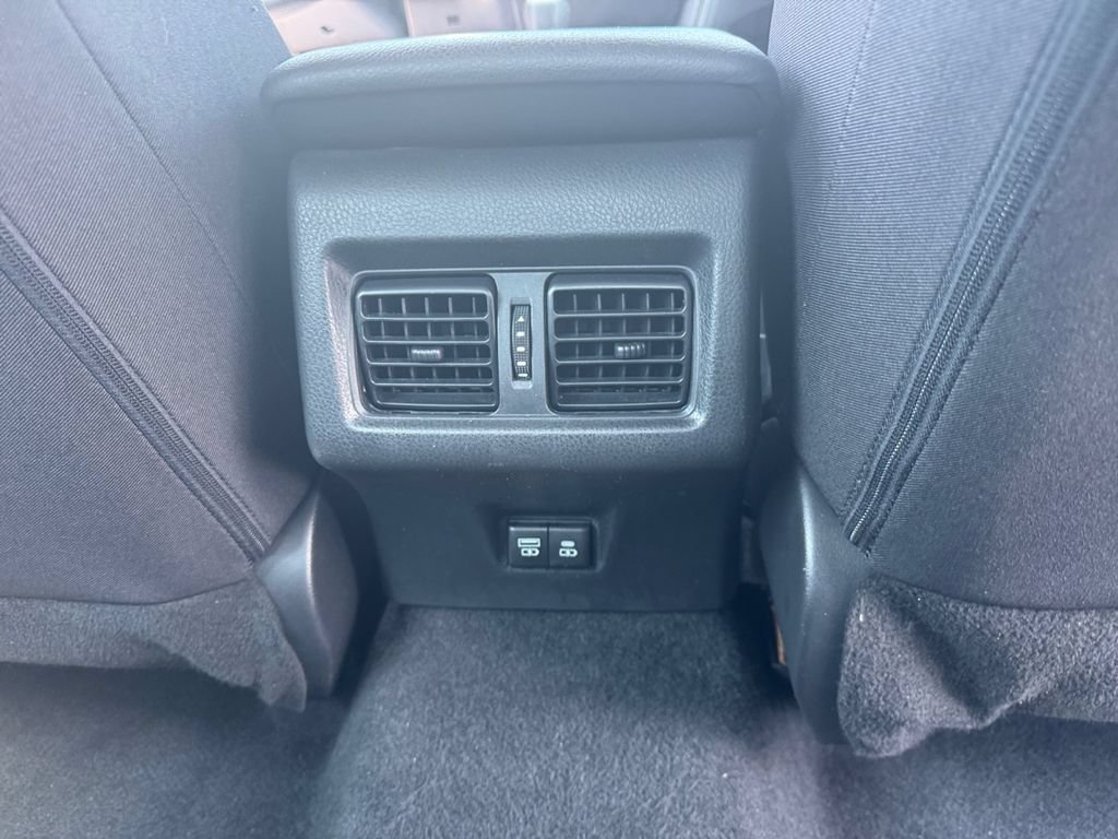 Used 2025 Toyota Camry LE FWD image 22