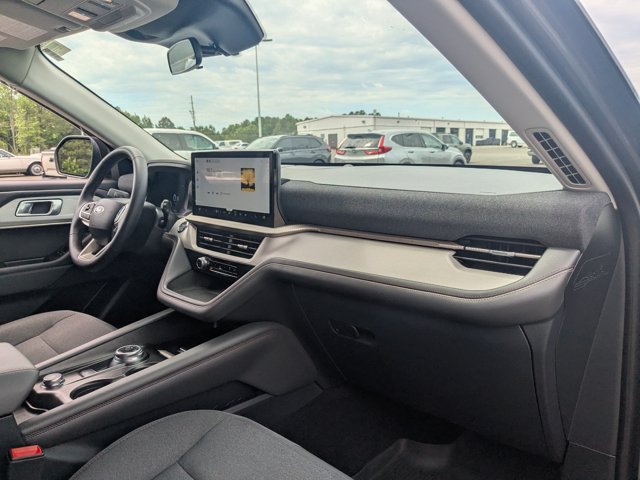 Certified 2025 Ford Explorer Active AWD/4WD image 36