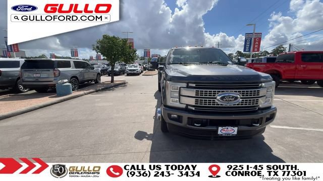 Certified 2017 Ford F350 Platinum w/ Platinum Ultimate Package AWD/4WD image 3