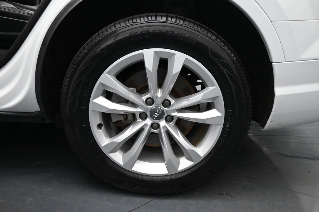 Used 2019 Audi Q7 3.0T Premium w/ Convenience Package AWD/4WD image 26