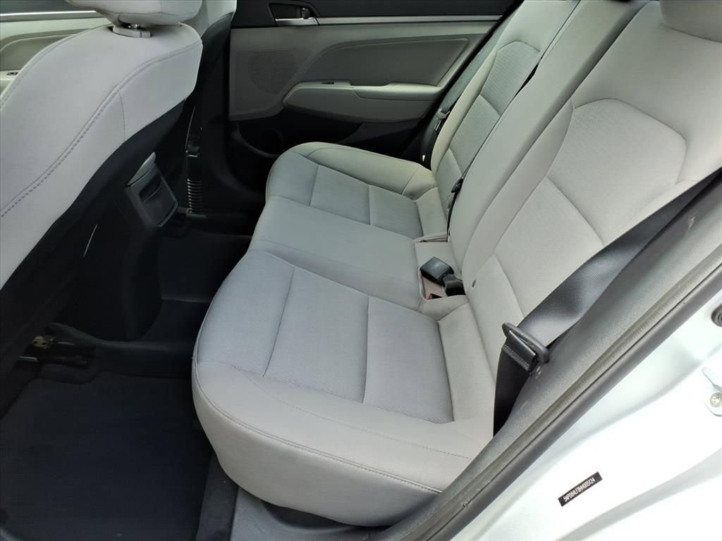 Used 2017 Hyundai Elantra SE FWD image 10
