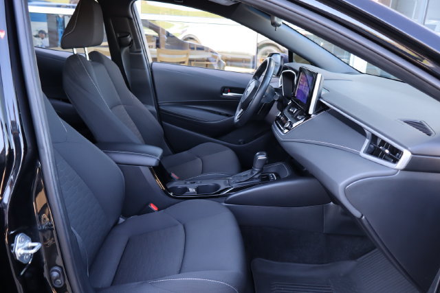 Used 2024 Toyota Corolla SE FWD image 32