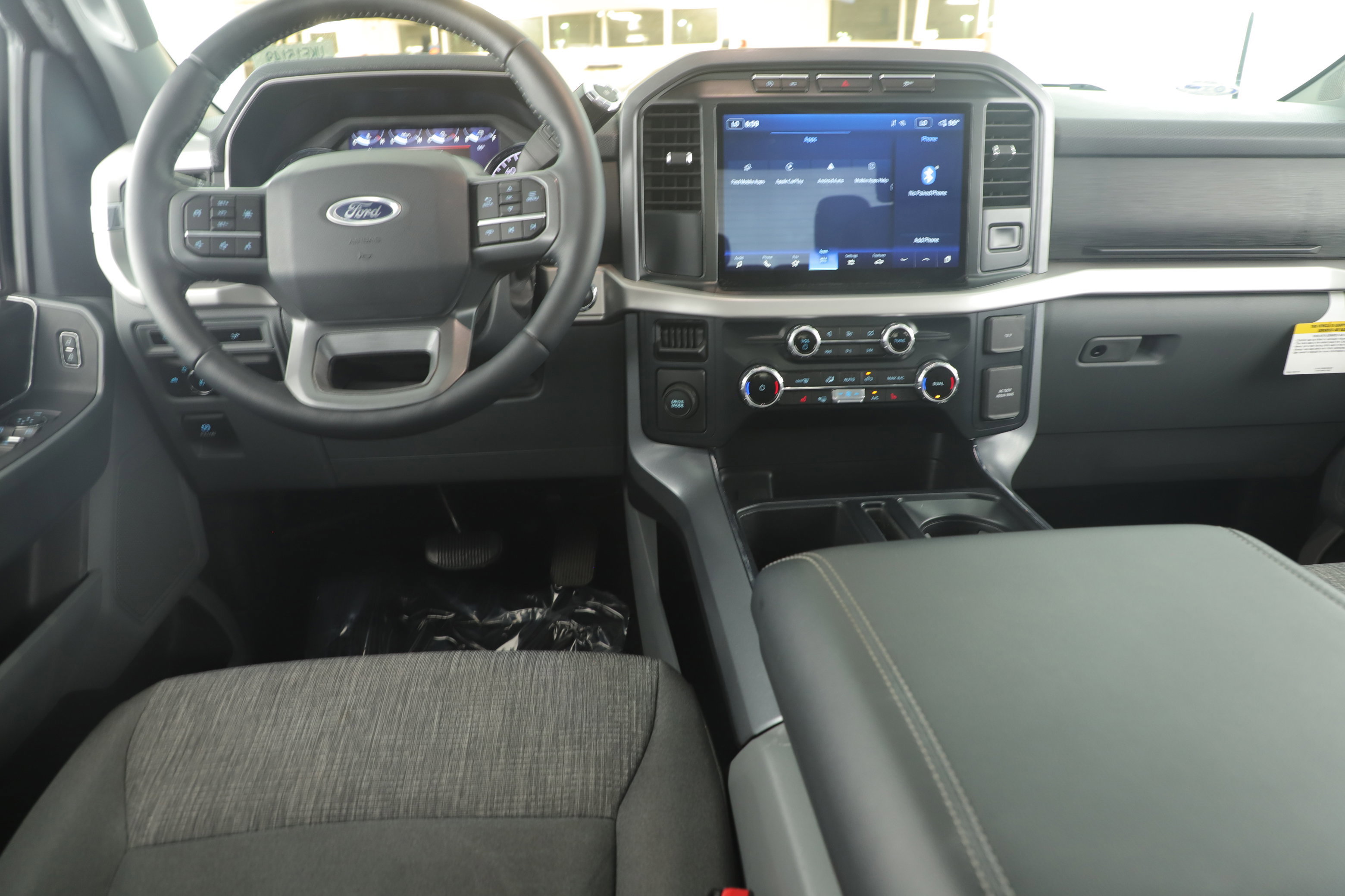 Certified 2022 Ford F150 XLT w/ Equipment Group 302A High image 21